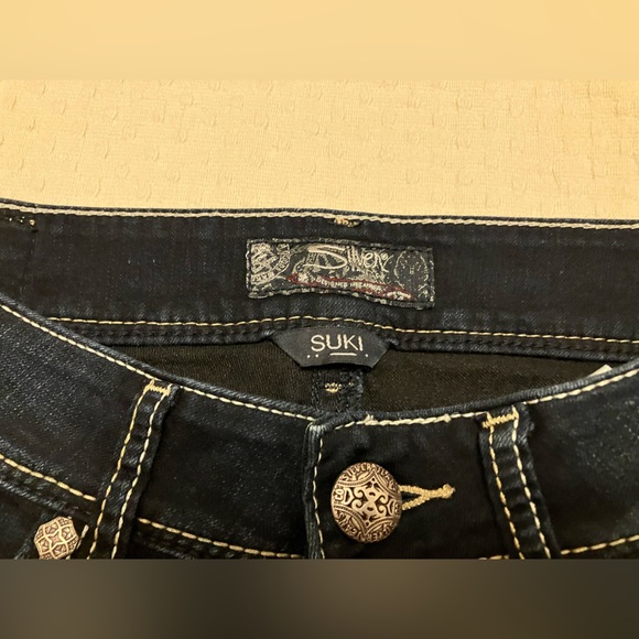 Silver Suki Mid Slim Skinny Leg Dark Blue Denim Jeans W27 L31 - Picture 3 of 9